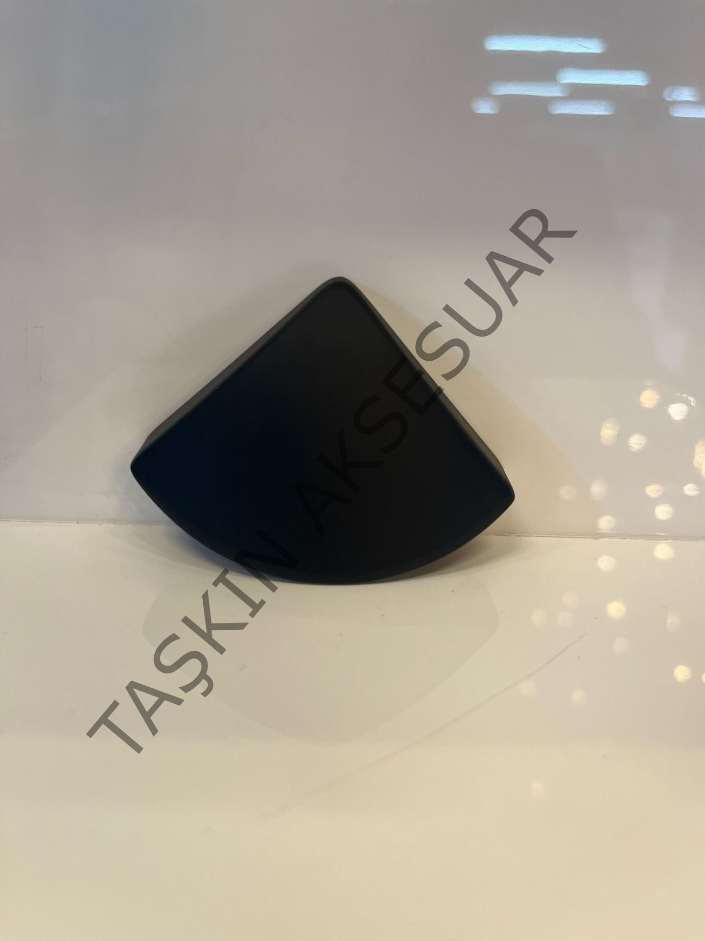 Shell Düz Metal Kulp 64mm Mat Siyah Dolap Kapak Çekmece Komidin Tv Ünite Modern Mobilya Kulbu