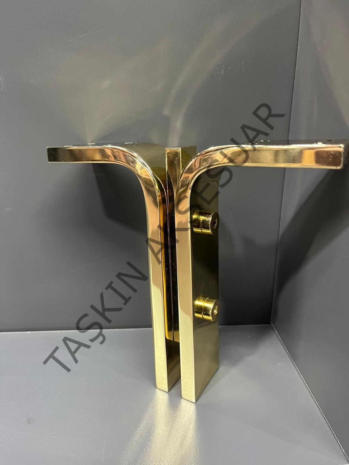 Manyas Metal Ayak Altın 16-20cm Modern Mobilya Ayağı Dolap Koltuk Tv Ünite Komidin Şifonyer Puf Gold
