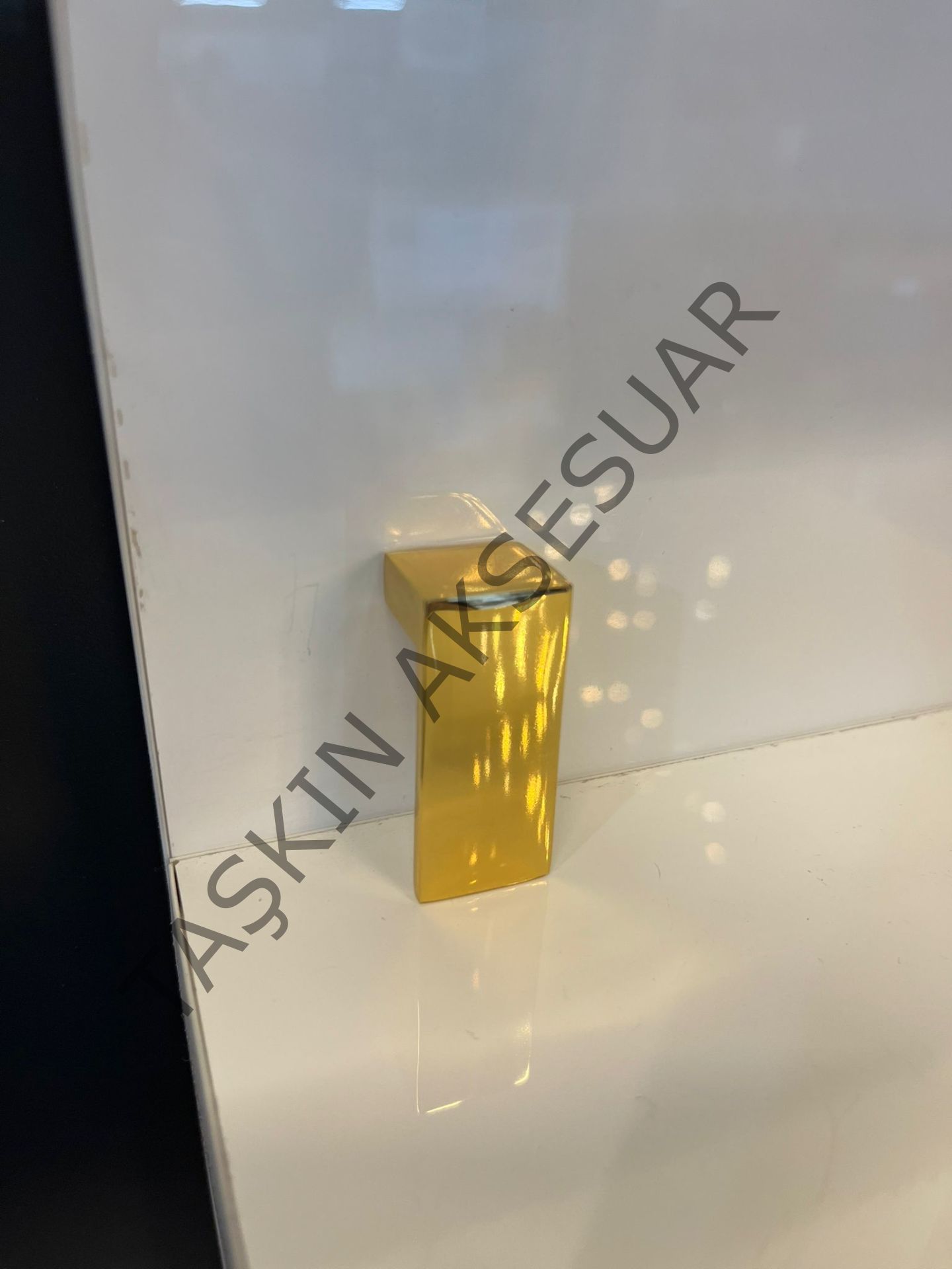 L Süs Metal Kulp 16mm Altın Dolap Kapak Çekmece Tv Ünite Komidin Şifonyer Modern Altın Mobilya Kulbu