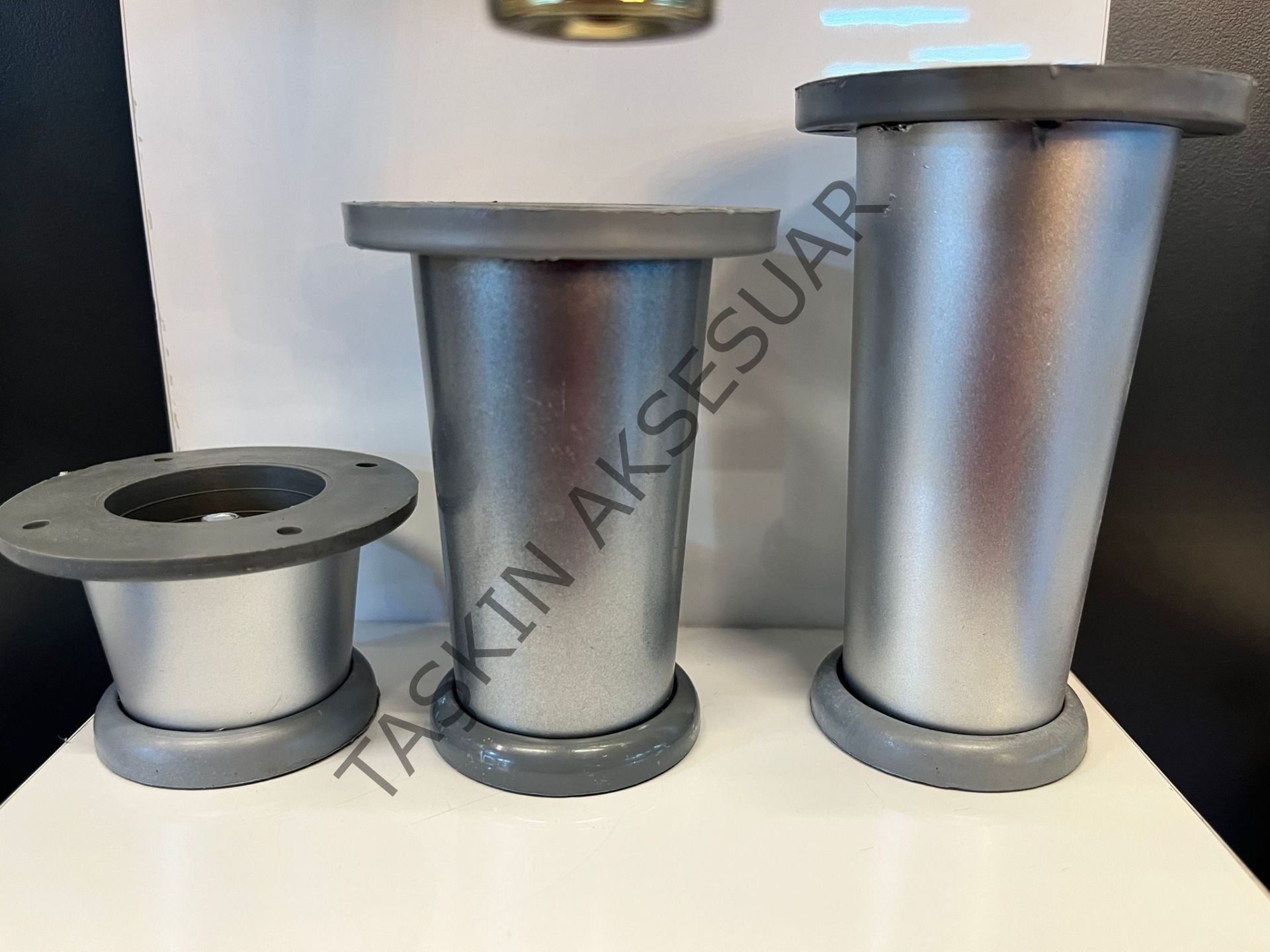Ufo Plastik Ayak 5-8-10-12cm Gri Ayarlı Modern Mobilya Ayağı Banyo Mutfak Dolap