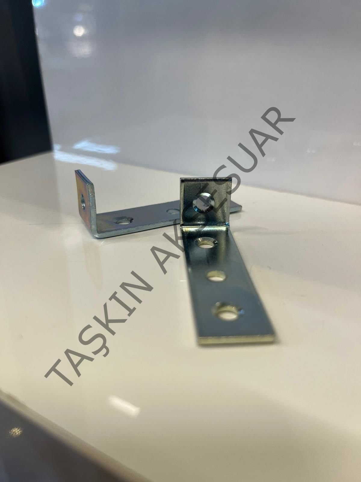 Metal L Gönye 16x55x15mm 4 Delikli 44no Köşebent Bağlantı Aparatı Demiri Mobilya Dolap