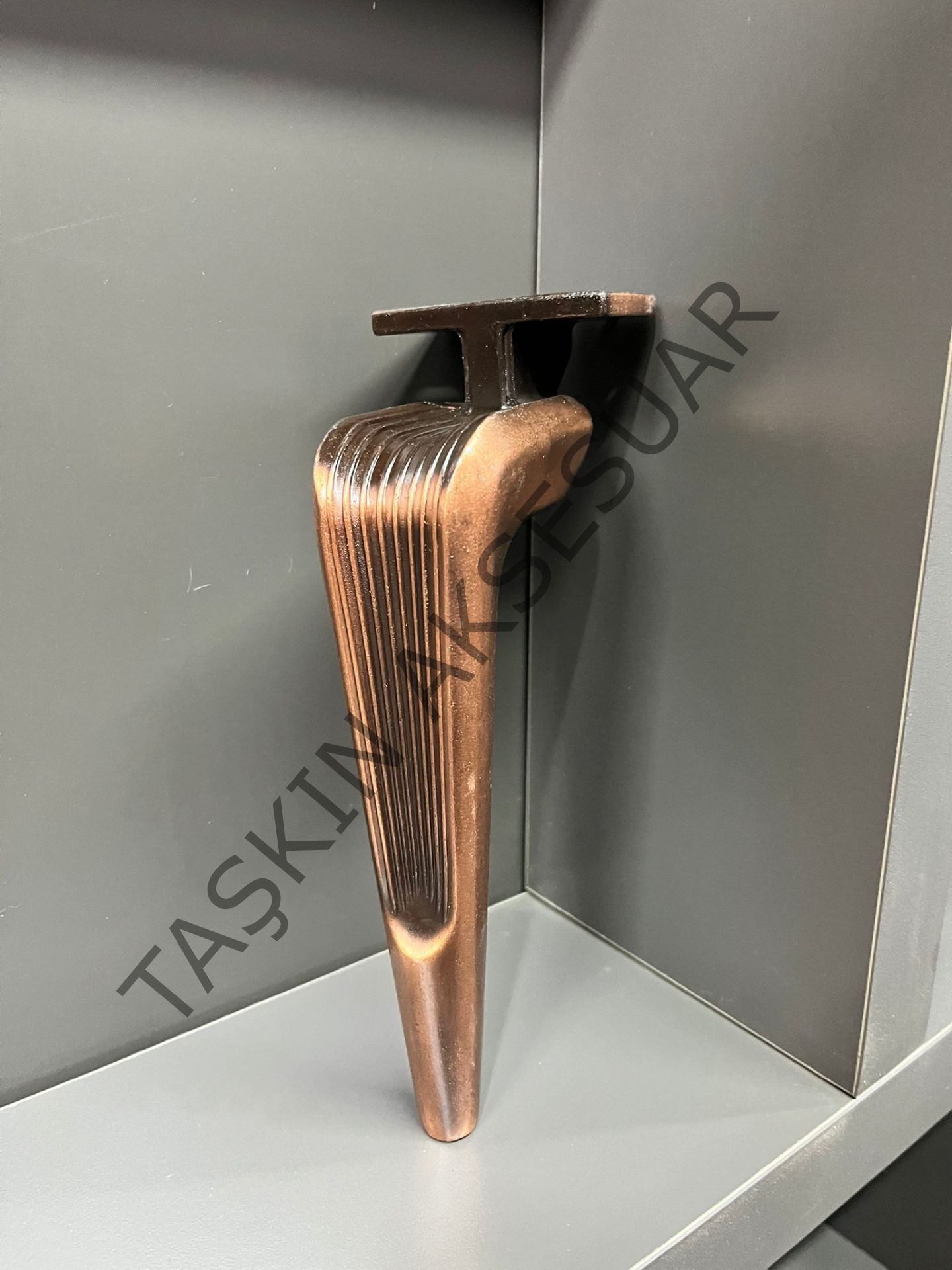 Legend Metal Ayak 16-21 25 cm Antik Bakır Modern Mobilya Ayağı Koltuk Dolap Tv Ünite Puf Kitaplık Komidin