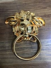 Medusa Kafası Metal Kulp Gold Mobilya Sandalye Dekoratif Baza Süs Altın Çekmece Dolap Kapak Tv Ünite Kulbu Yatak Baza Başlık