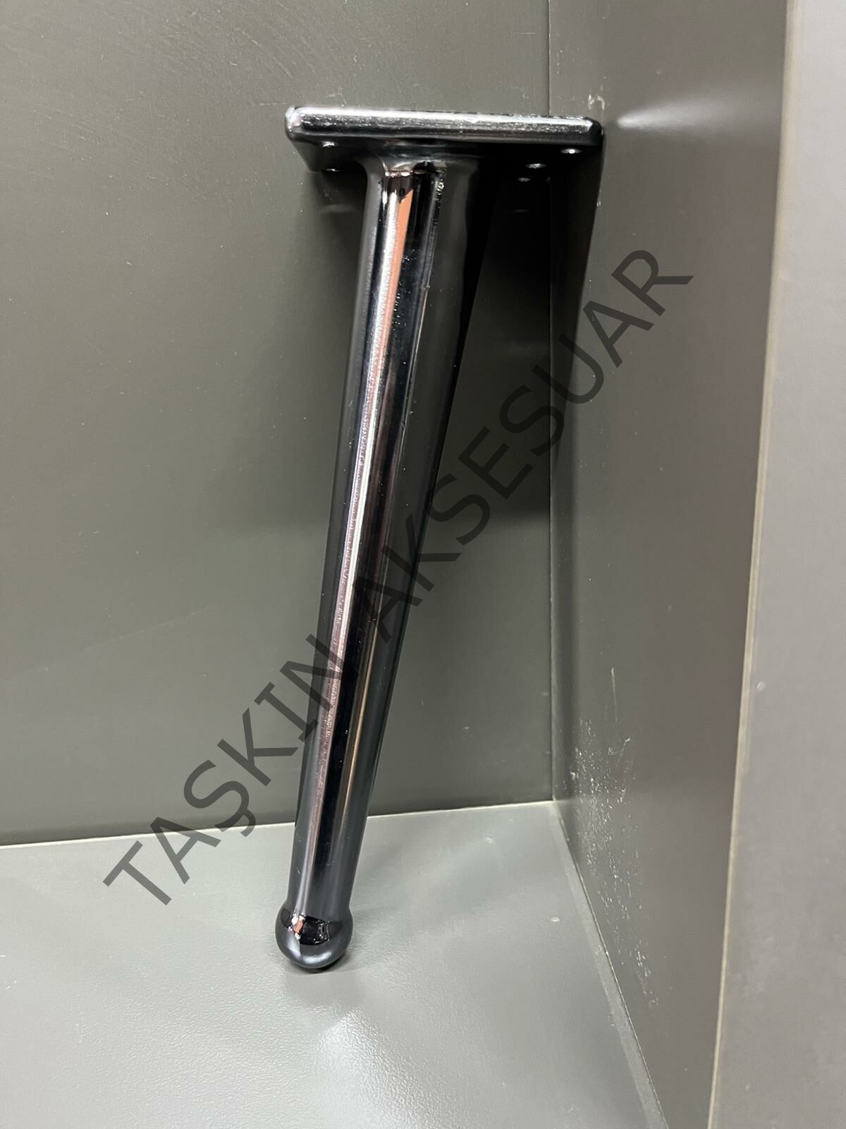 Bone Metal Ayak 20cm Füme Renk Koltuk Kanepe Dolap Tv Ünite Modern Mobilya Ayağı Puf Komidin Kitaplık Şifonyer