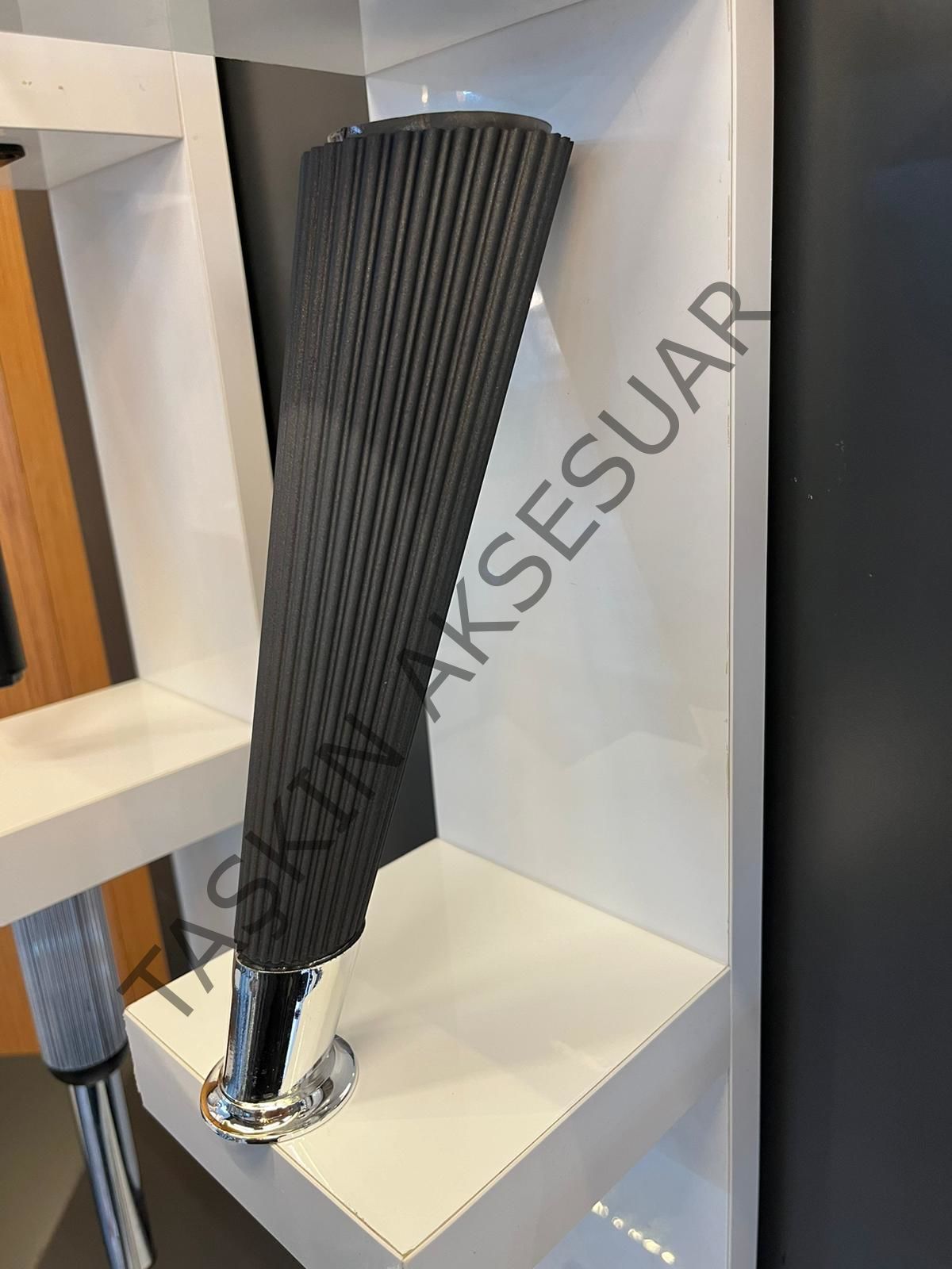 Suit Sert Plastik Ayak 23 Cm Füme+Krom Renk Koltuk Ayağı Tv Ünite Modern Mobilya Dolap Komidin