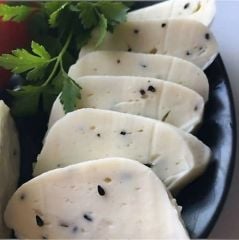 Siverek Yöresel Yaprak Çörekotlu Peynir 1 Kg