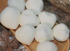 Urfa Yöresel Tuzsuz Kuzubaşı Peyniri 4.5 KG (Teneke)