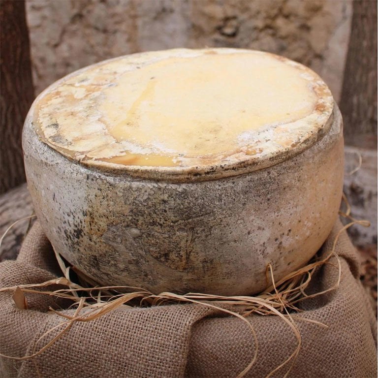 Eski Kars Kaşar Peyniri - 500 GR
