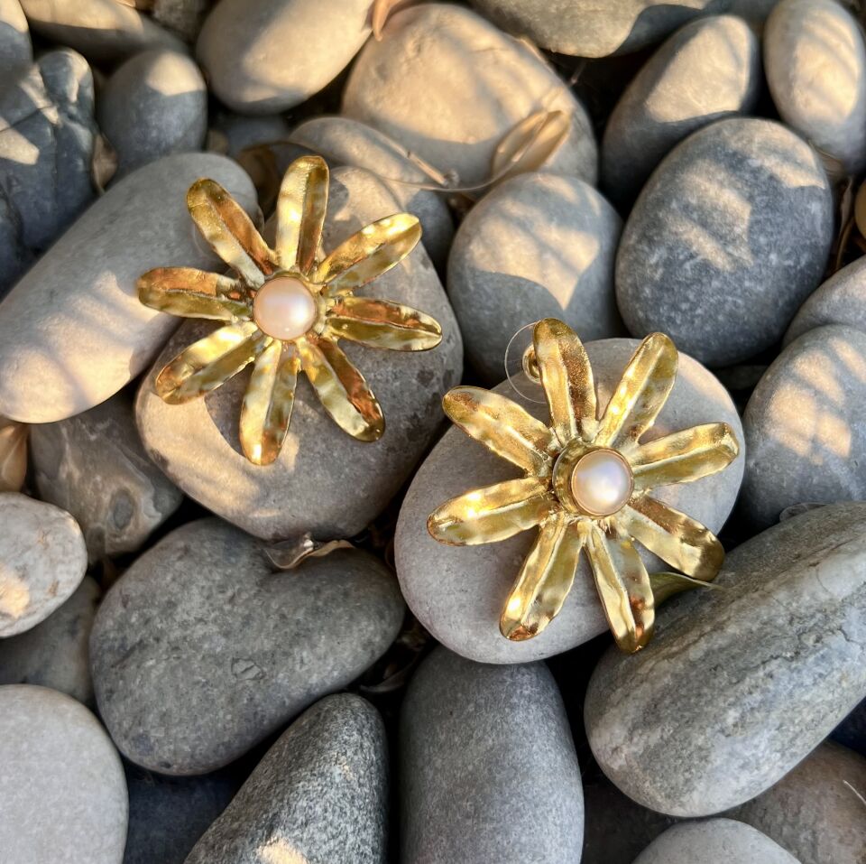 DAISY FLORAL