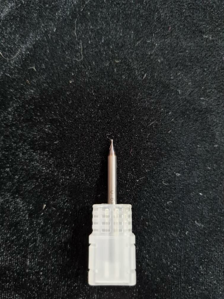 0,6mm Elmas Freze Karbür R0,05