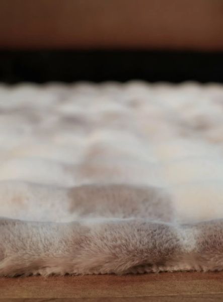 Ekstra Yumuşak Dokulu Multi Bej Bubble Tavşan Tüyü Darcio Yuvarlak Post Peluş Halı