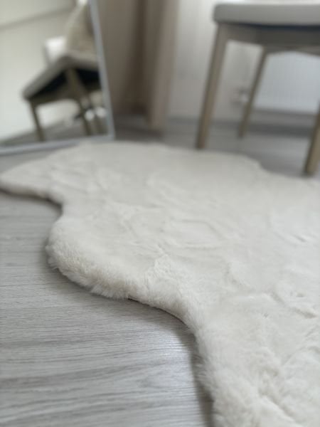 %100 İthal Tavşan Tüyü Post Peluş Krem Halı 75x90cm