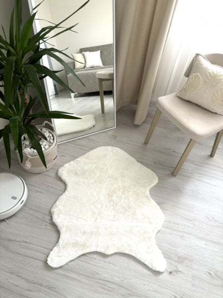 %100 İthal Tavşan Tüyü Post Peluş Beyaz Halı 75x90cm