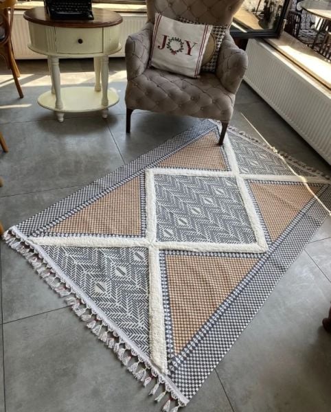 Halımax Just 07 Kabartmalı Yeni Nesil Yıkanabilir Püsküllü Dokuma Kilim