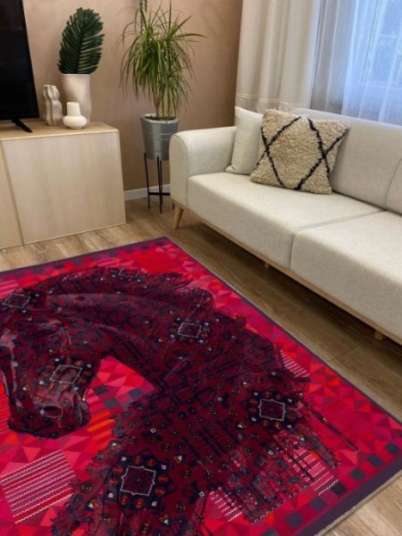 Drom Kaymaz Tabanlı Yıkanabilir Etnik At Figürlü Modern Halı