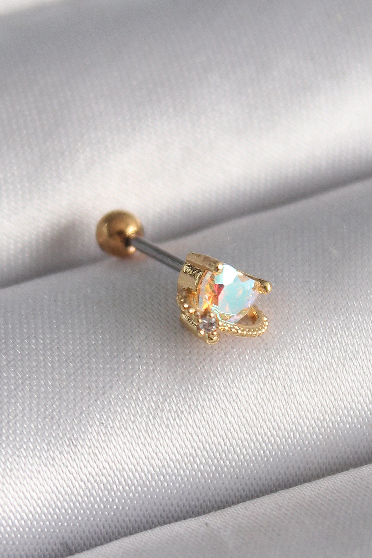 Gold Zirkon Taşlı Kalp Tragus Piercing - 316L Çelik