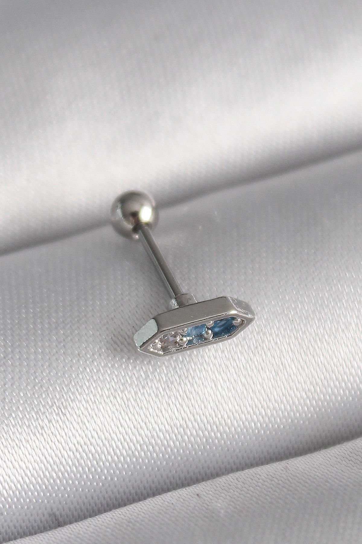 Gümüş Mavi Zirkon Taşlı Tragus Piercing - 316L Çelik