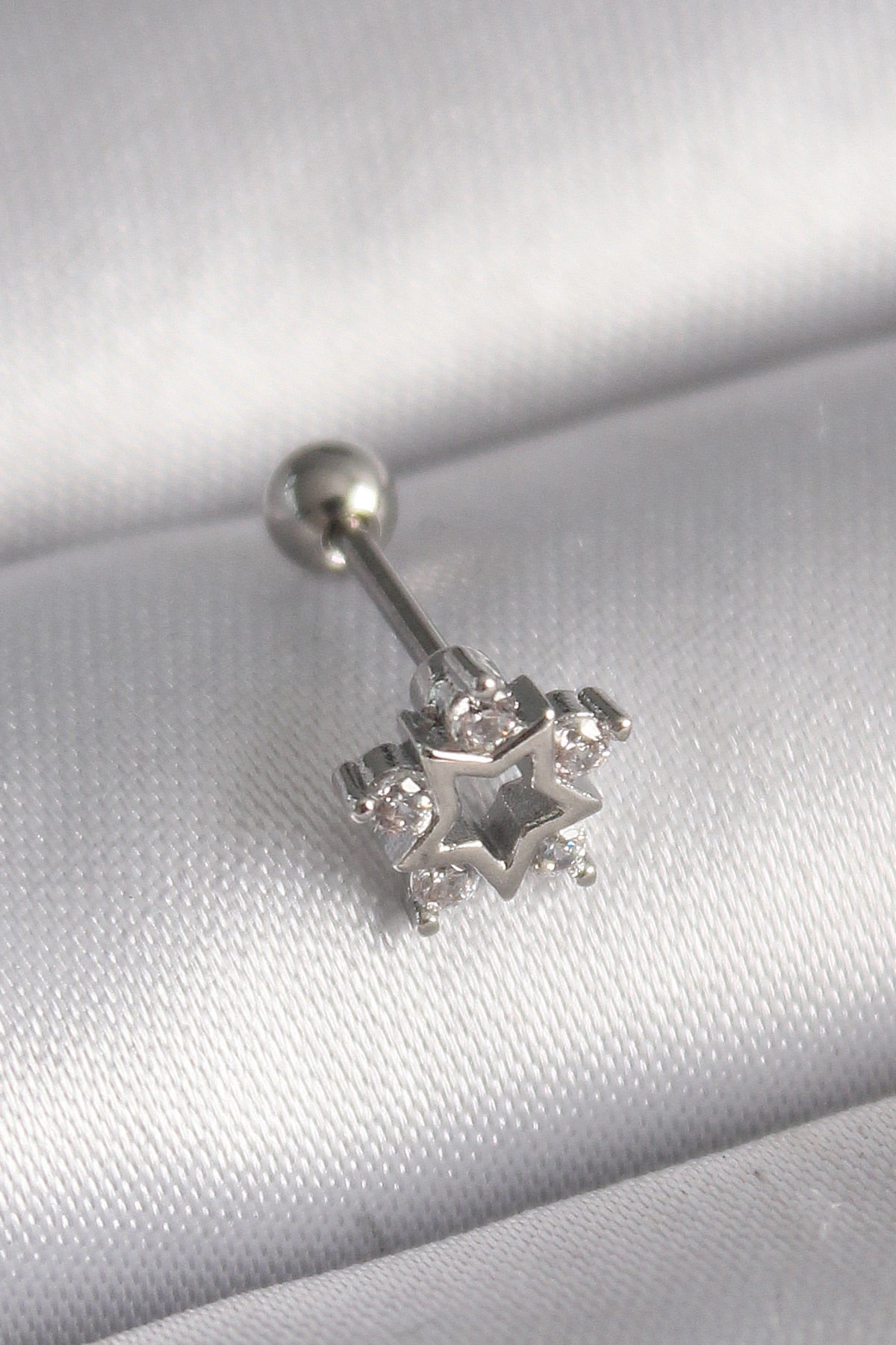 Gümüş Zirkon Taşlı Yıldız Tragus Piercing - 316L Çelik