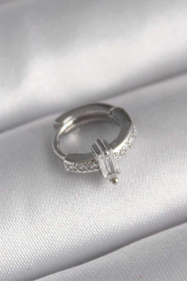 316L Çelik Gümüş Zirkon Taşlı Tragus Piercing