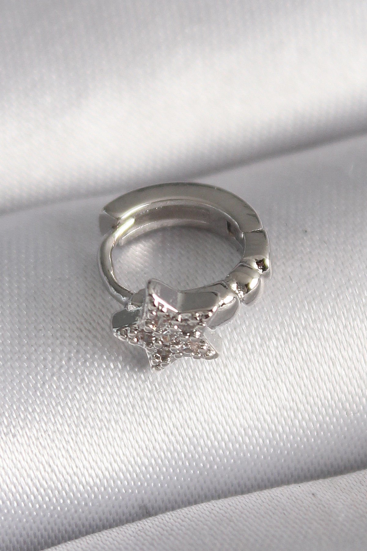 Gümüş Zirkon Taşlı Yıldız  Tragus Piercing - 316L Çelik