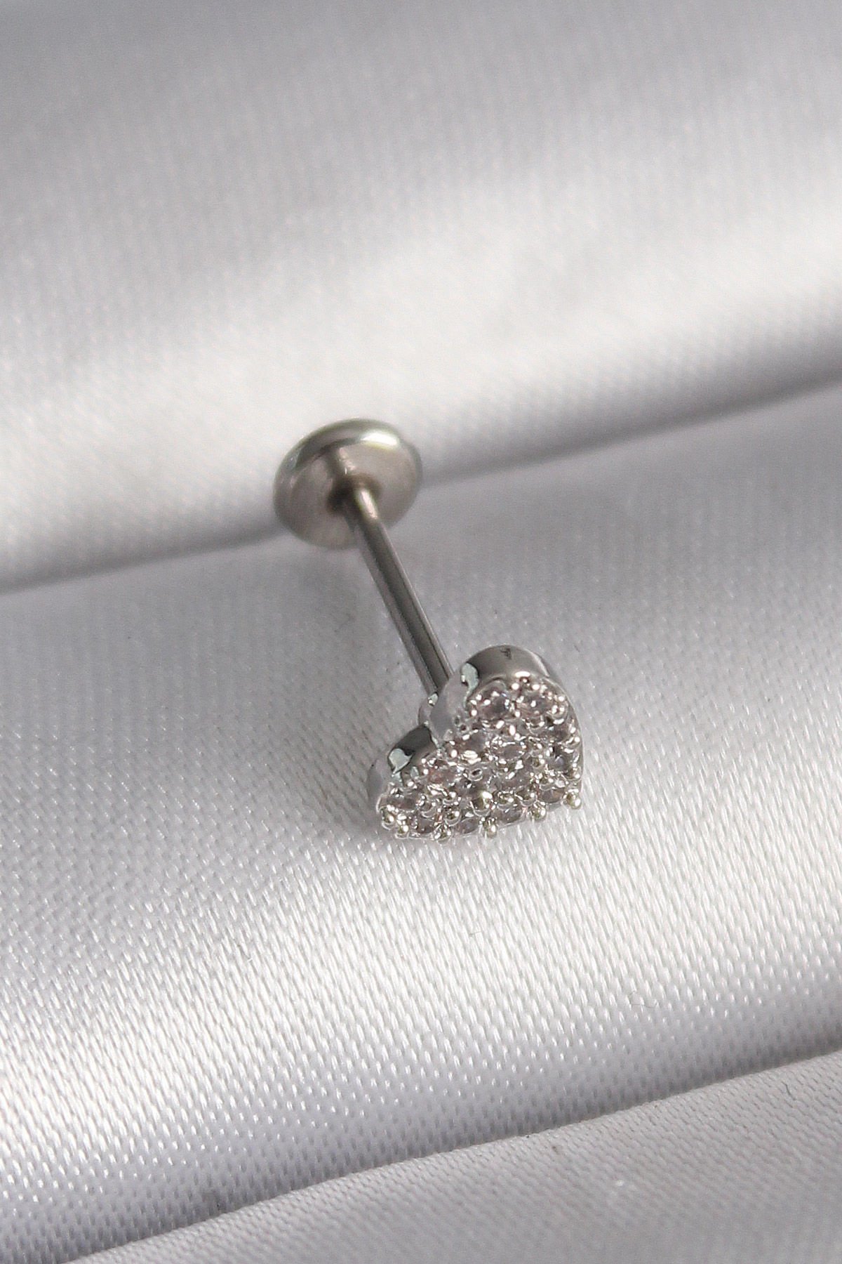 Gümüş Zirkon Taşlı Kalp  Tragus Piercing - 316L Çelik