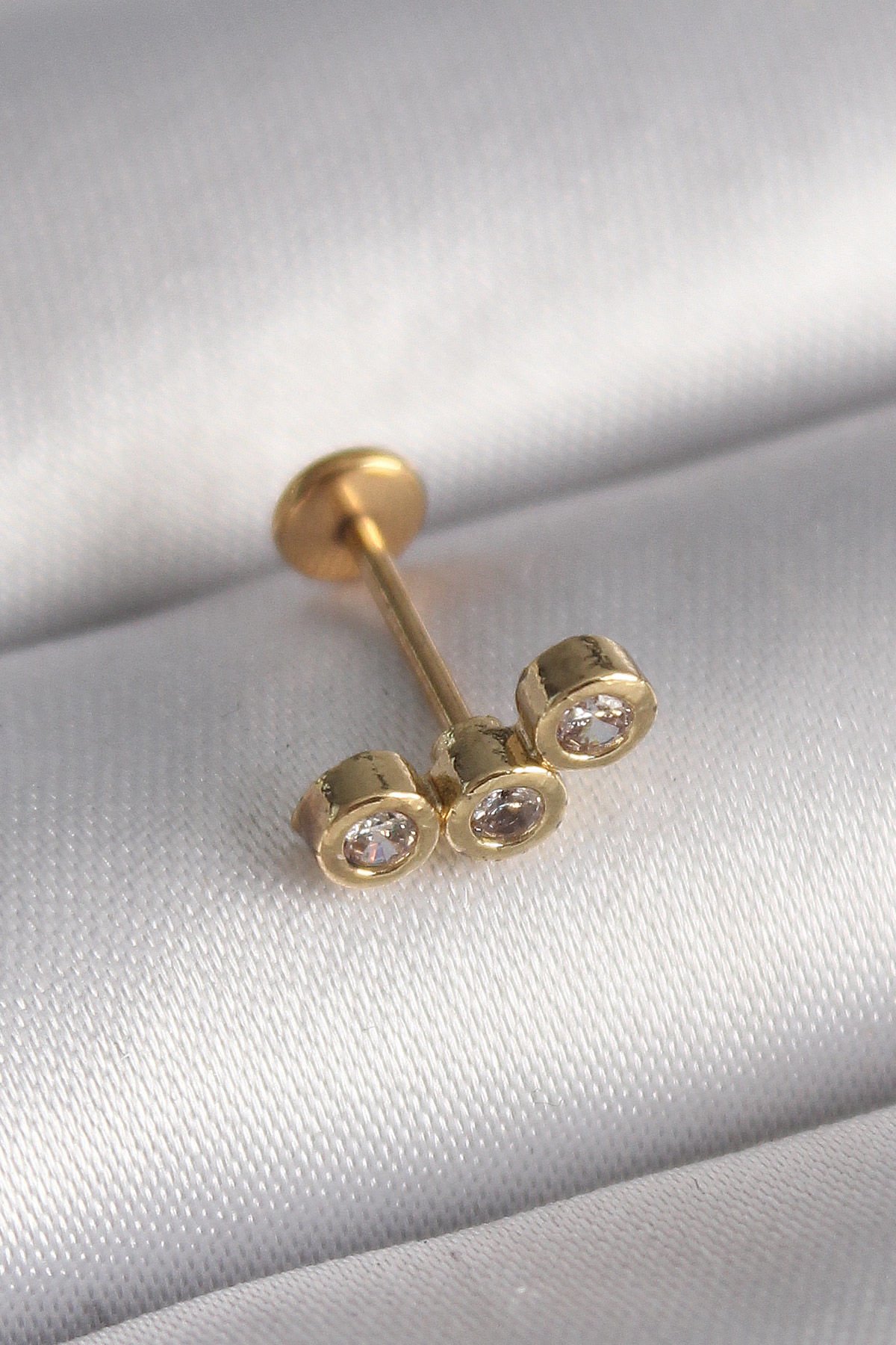 Gold Zirkon Taşlı Tragus Piercing - 316L Çelik