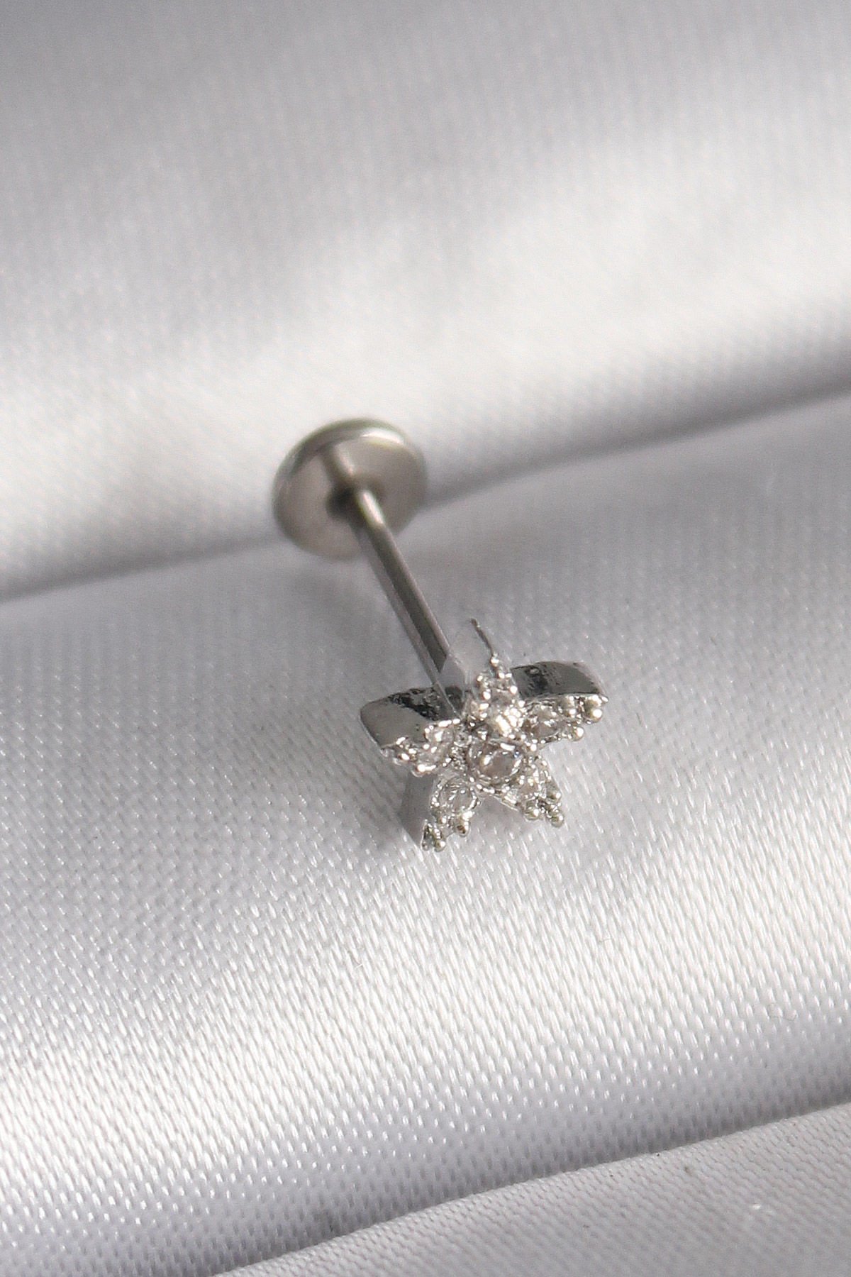 Gümüş Zirkon Taşlı Yıldız Tragus Piercing - 316L Çelik