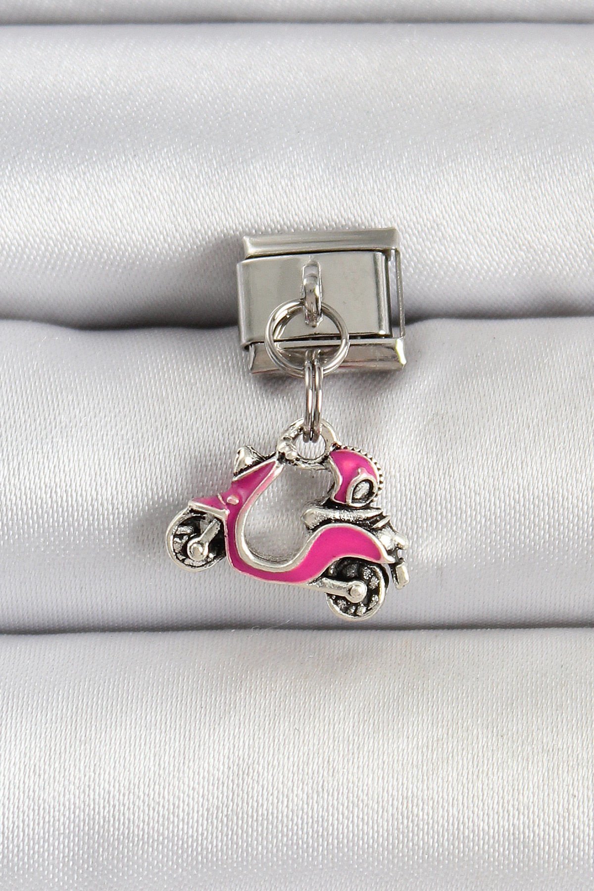 316L Çelik Gümüş Renk Pembe Scooter Model Nomination Charm