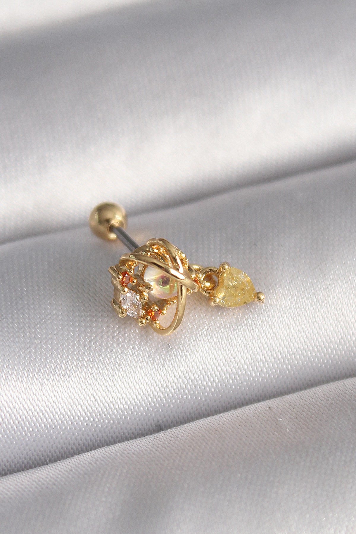 316L Çelik Gold Zirkon Taşlı Kalp Tragus Piercing