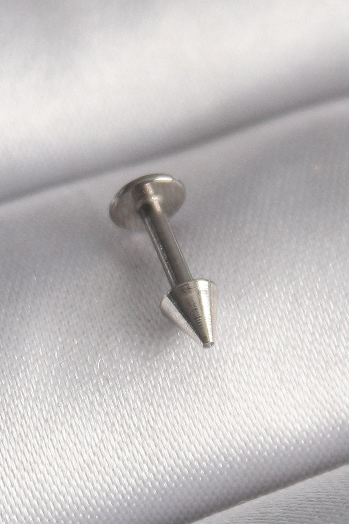 Gümüş Çivi Model Piercing - 316L Çelik