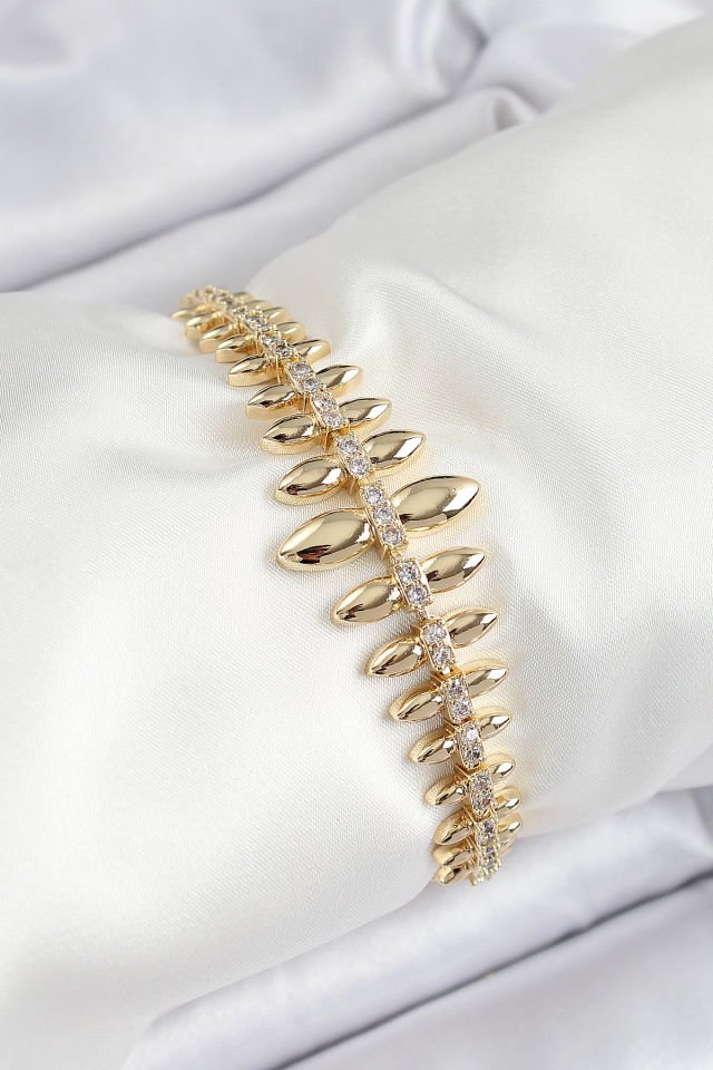 Pirinç Kurşun Model Zirkon Taşlı Gold Renk VİP Seri Kadın Bileklik