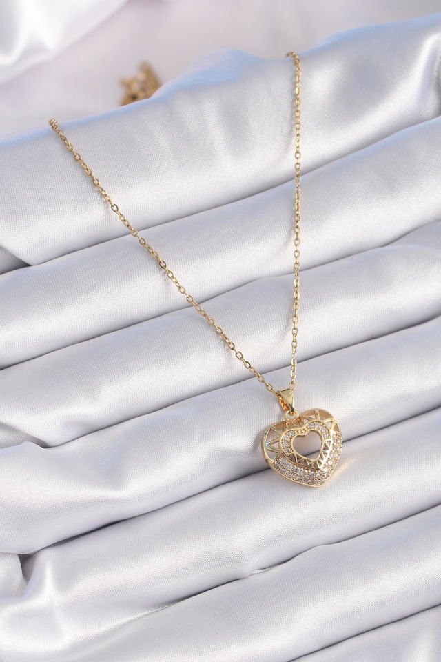 Kadın Gold Kalp Vintage Kolye – Zirkon Taşlı 316L Çelik Tasarım