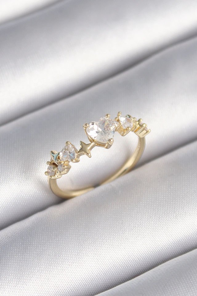 Gold Zirkon Taşlı Kadın Yüzük - Kalp Model Yıldız Detay