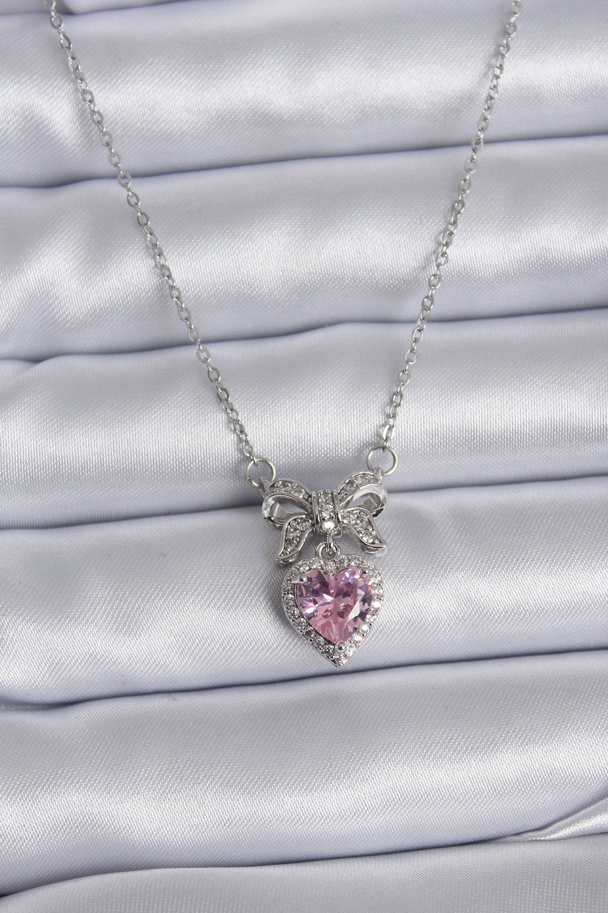 316L Çelik Gümüş Renk Zincir Pembe Kristal Kalp Zirkon Taşlı Kurdele Model Kadın Kolye
