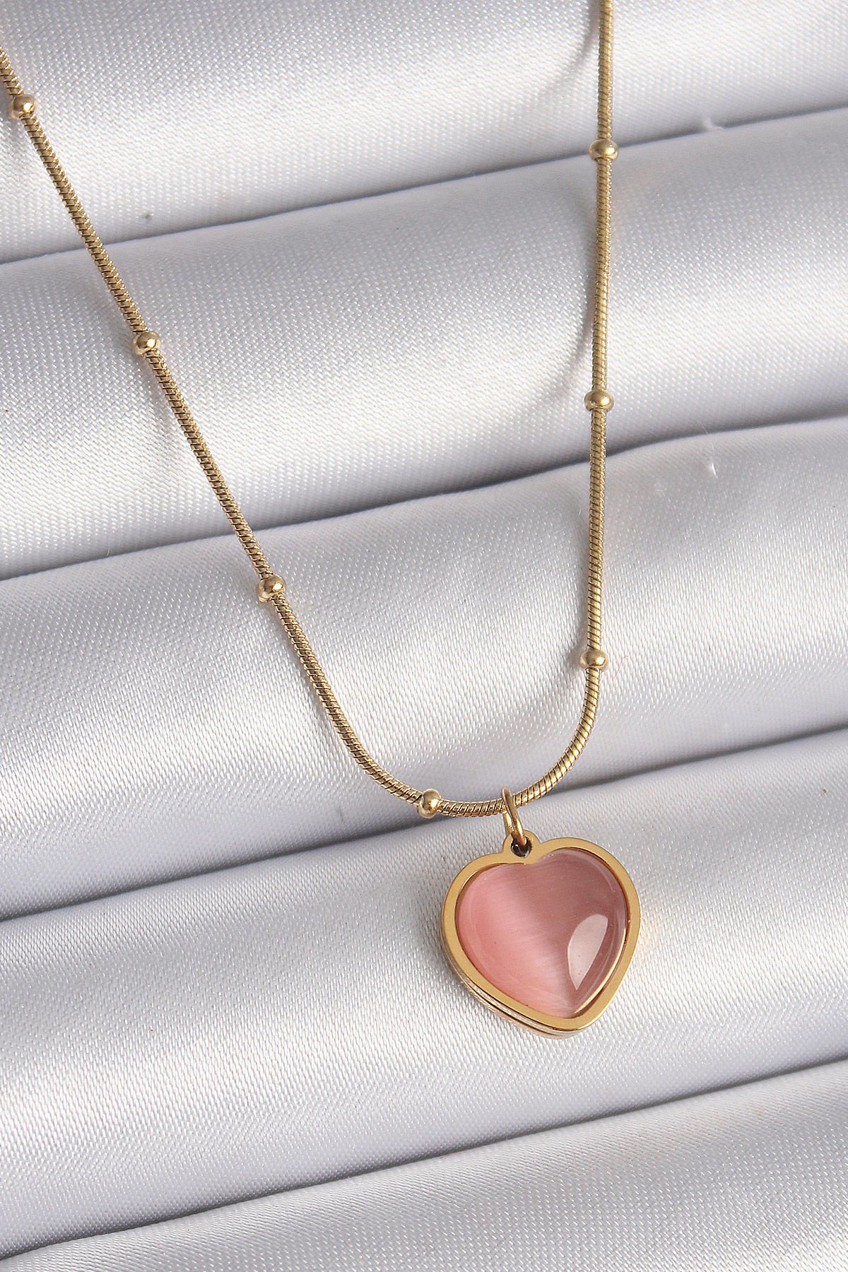 Gold Pembe Kedi Gözü Kadın Kolye - Kalp Sedefli Model
