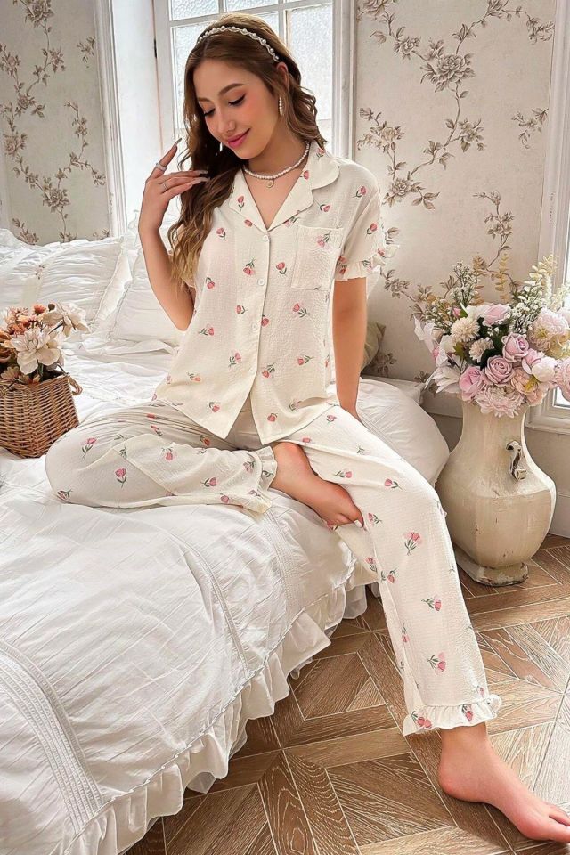 Bella Notte Ekru Çiçek Desenli Yakalı Pijama Takımı 7036