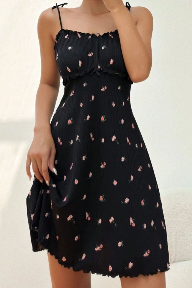Bella Notte Siyah Çiçek Desenl Askılıi Mini Gecelik 15773