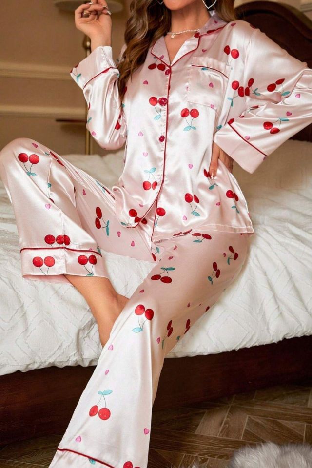 Bella Notte Toz Pembe Kiraz Desenli Saten Pijama Takımı 7065