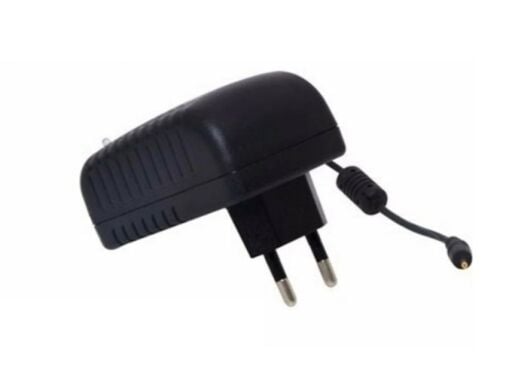 Adaptör