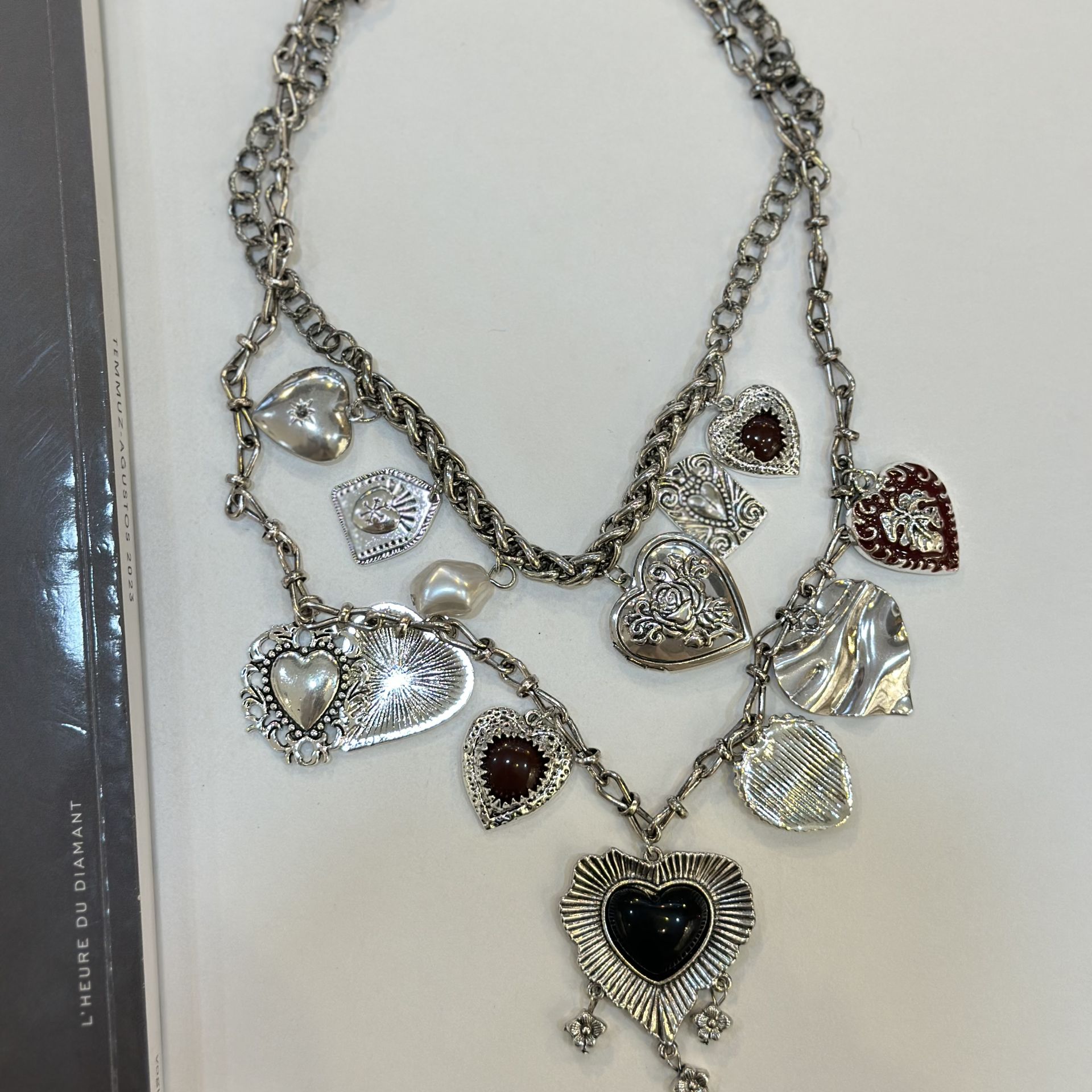 Eskitme Model İkili Kalpli Charm Kolye