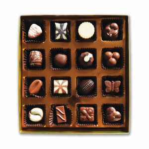 Yeni Yıl Desenli Hediye Kutusunda Spesiyal Çikolatalar