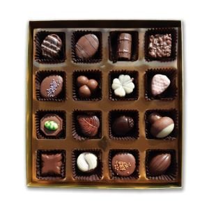 Farklı Yeni Yıl Temalı Kutularda Spesiyal Çikolatalar