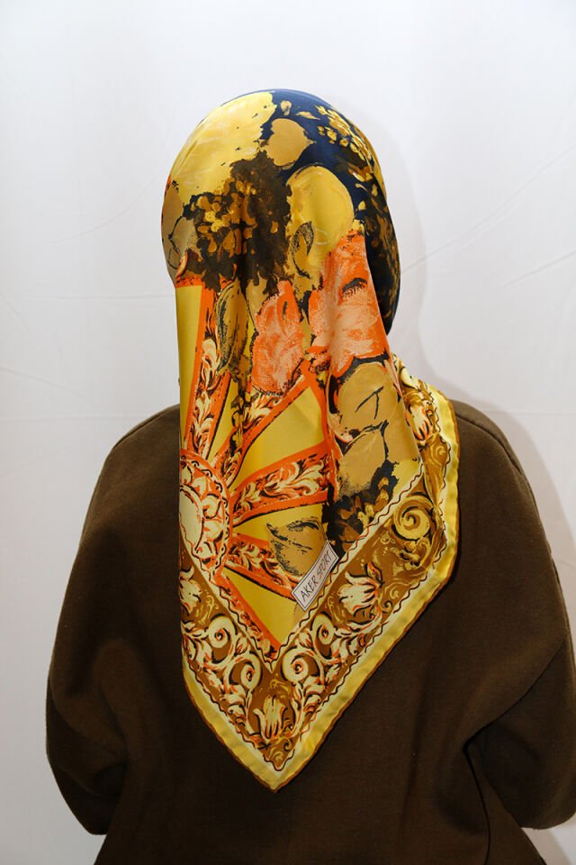 Alcan Avm AKER Sarı Desenli Eşarp