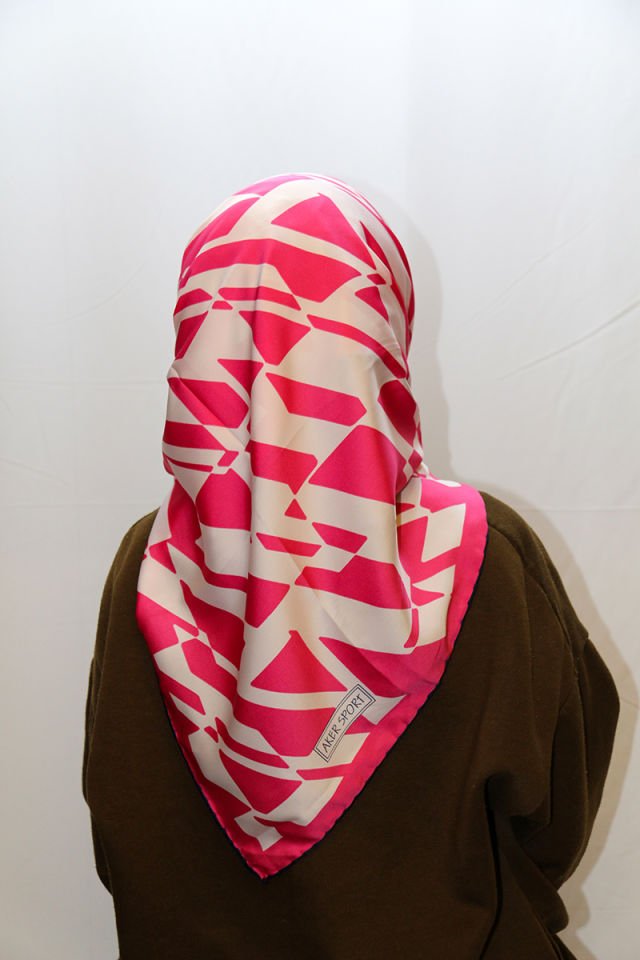 Alcan Avm AKER Pembe Beyaz Eşarp