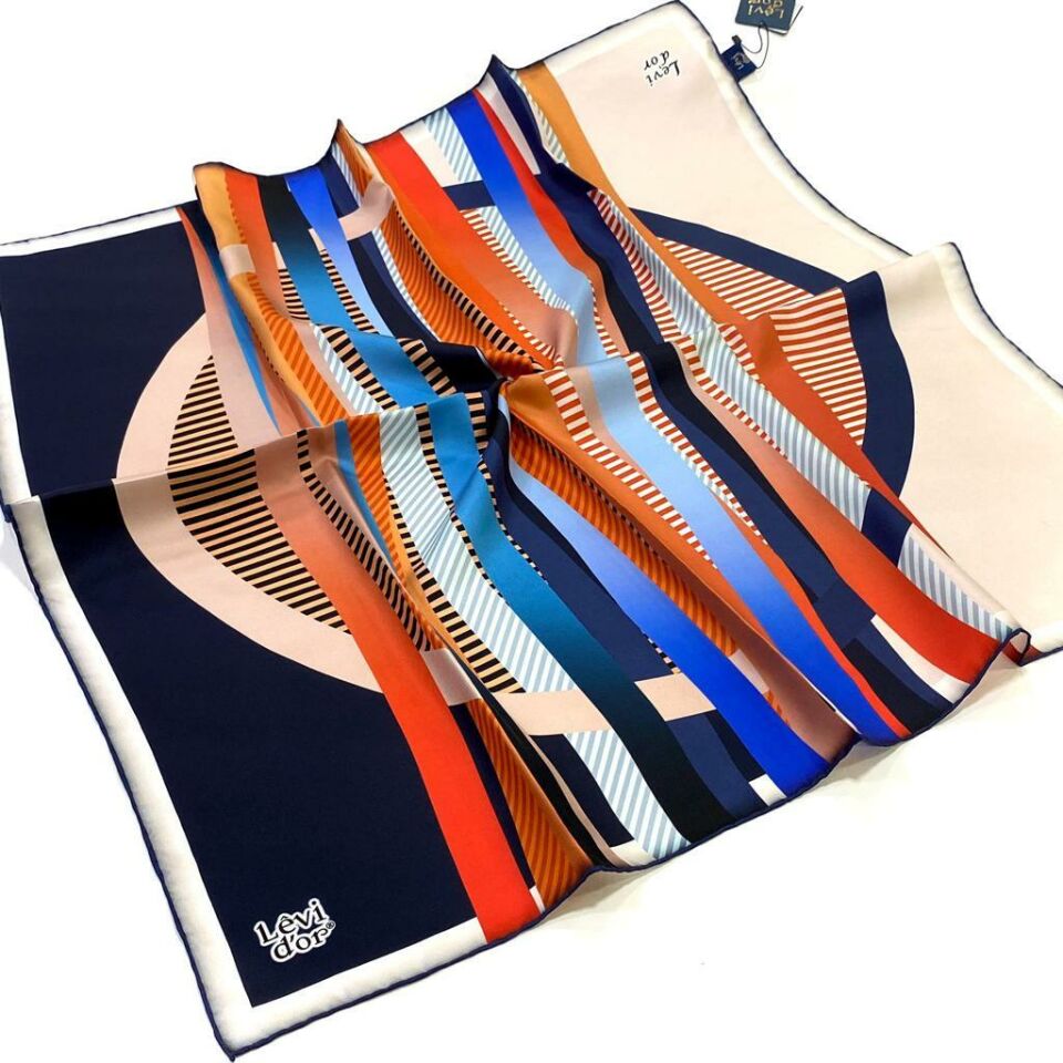 Levidor Bej-Lacivert, Renk Geçiş Desenli İpek Eşarp 8689058355475
