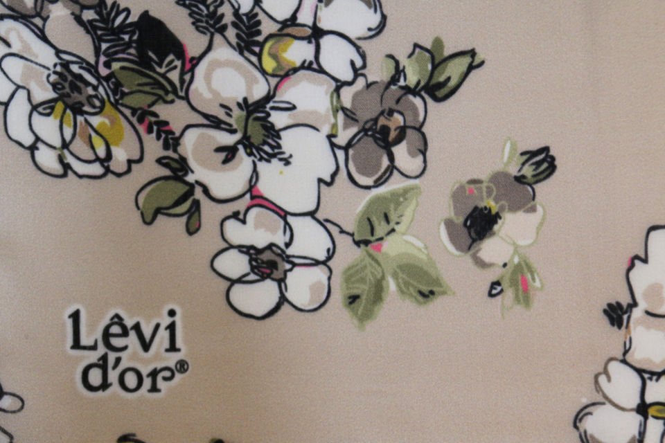 Alcanavm LeviDor Krem Çiçek Desenli Eşarp 9692580128920