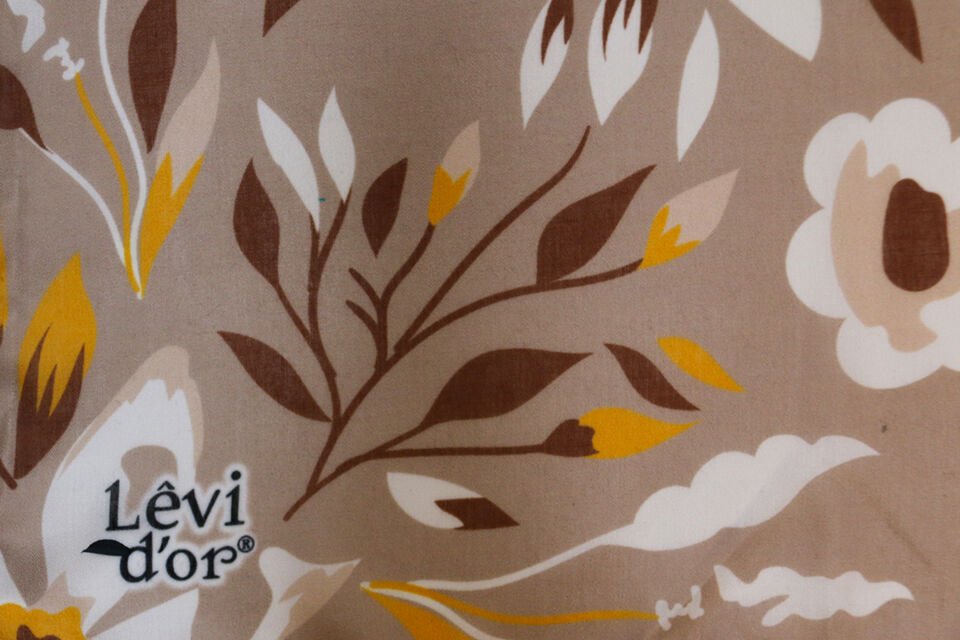 Alcanavm LeviDor Krem Çiçek Desenli Eşarp