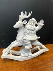 Sallanan Geyikli Noel Baba