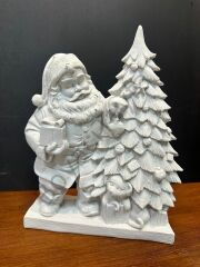 Çam Ağaçlı Noel Baba