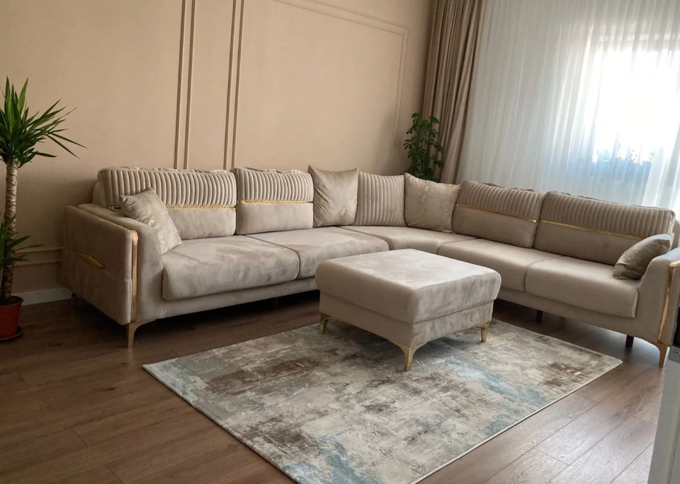 Saklama Kutulu, Cappuccino Ile Platin Uzatılabilir Köşe